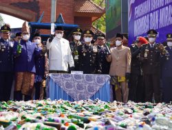 Polres Bogor Musnahkan Narkoba dan 15.688 botol Miras Hasil Pengungkapan 77 Kasus